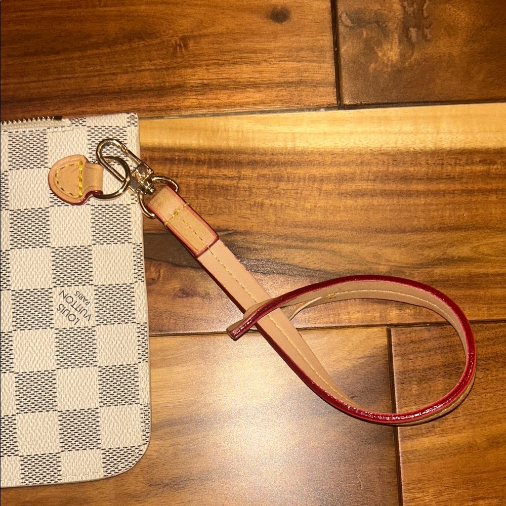 Louis Vuitton Checkered Wristlet Pouch - Picture 3 of 6